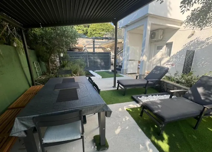 Apartmán Duga House A1 *